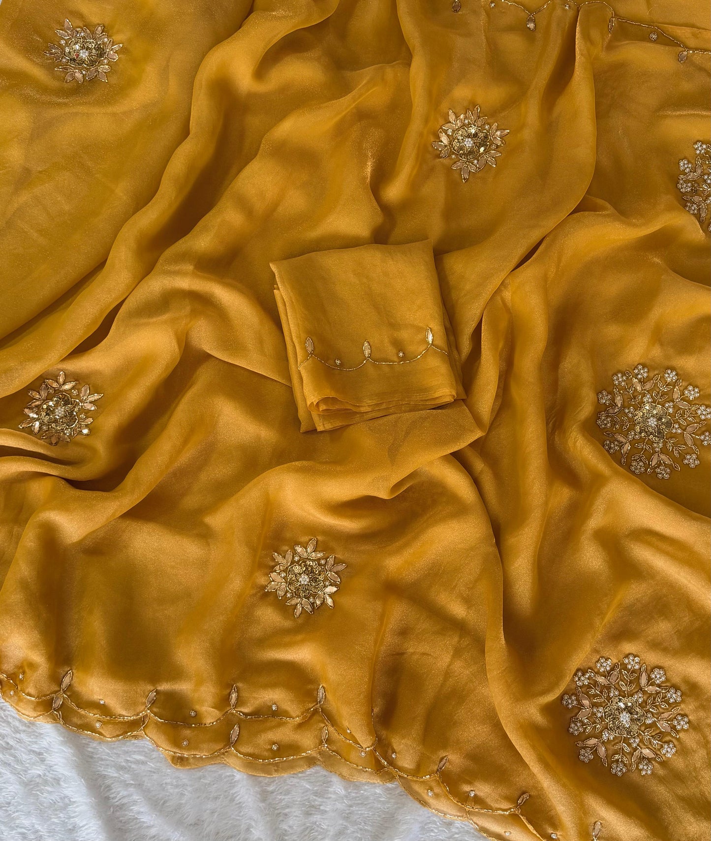 soft two tone tissue Saree