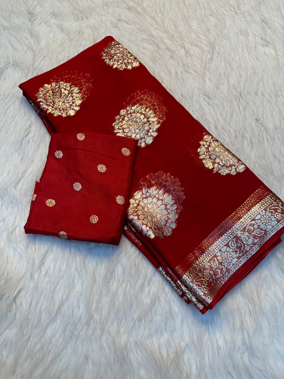 red Pure Viscose Georgette Red Saree with Golden Zari Weaving by women shoppee